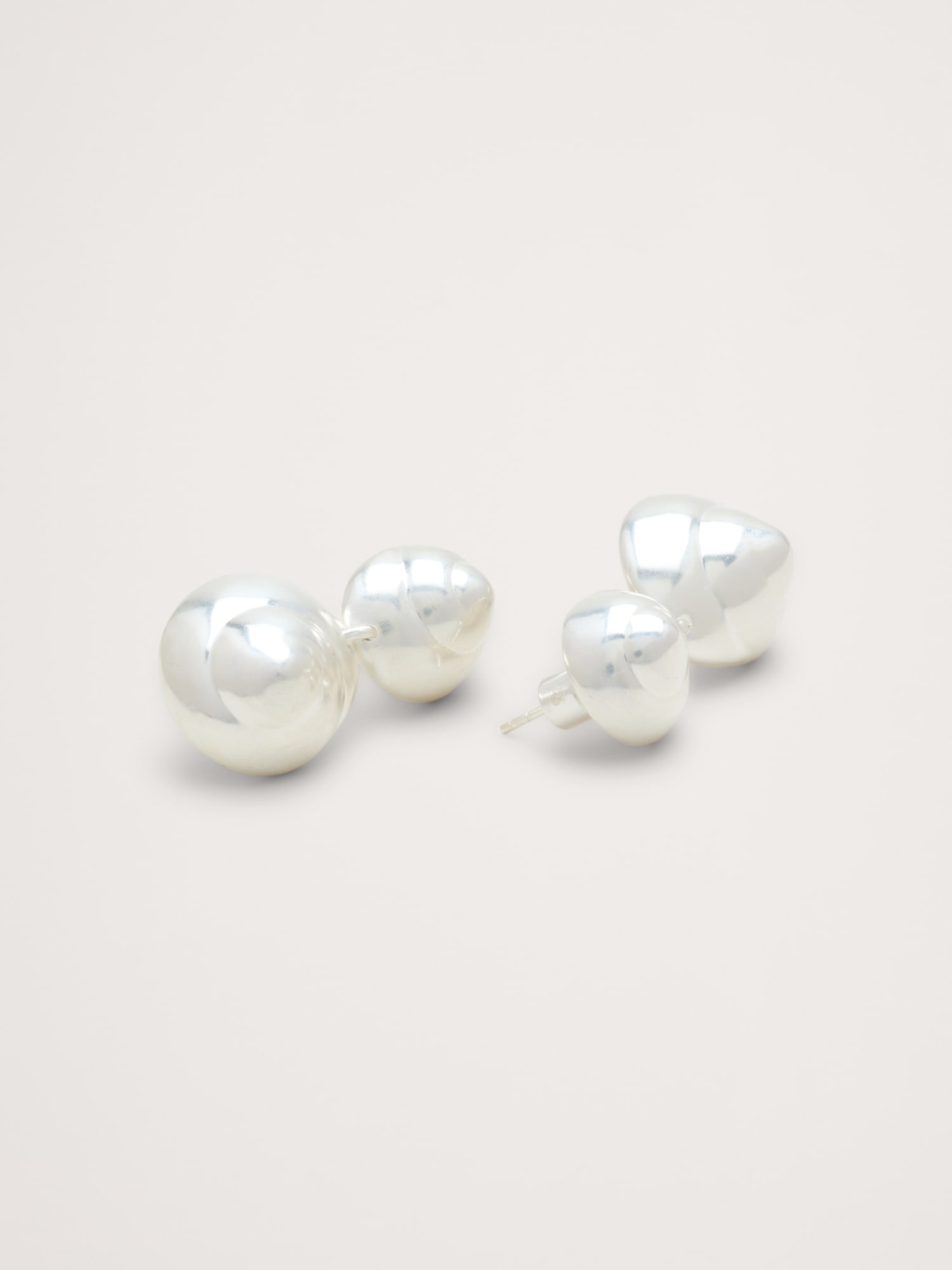 L'image numéro 3 présente Pendants d’oreilles avec spirale et sphère