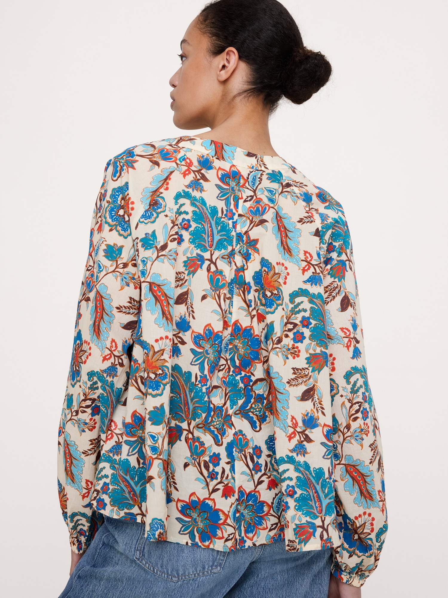 L'image numéro 8 présente Haut à encolure avec fente en coton léger