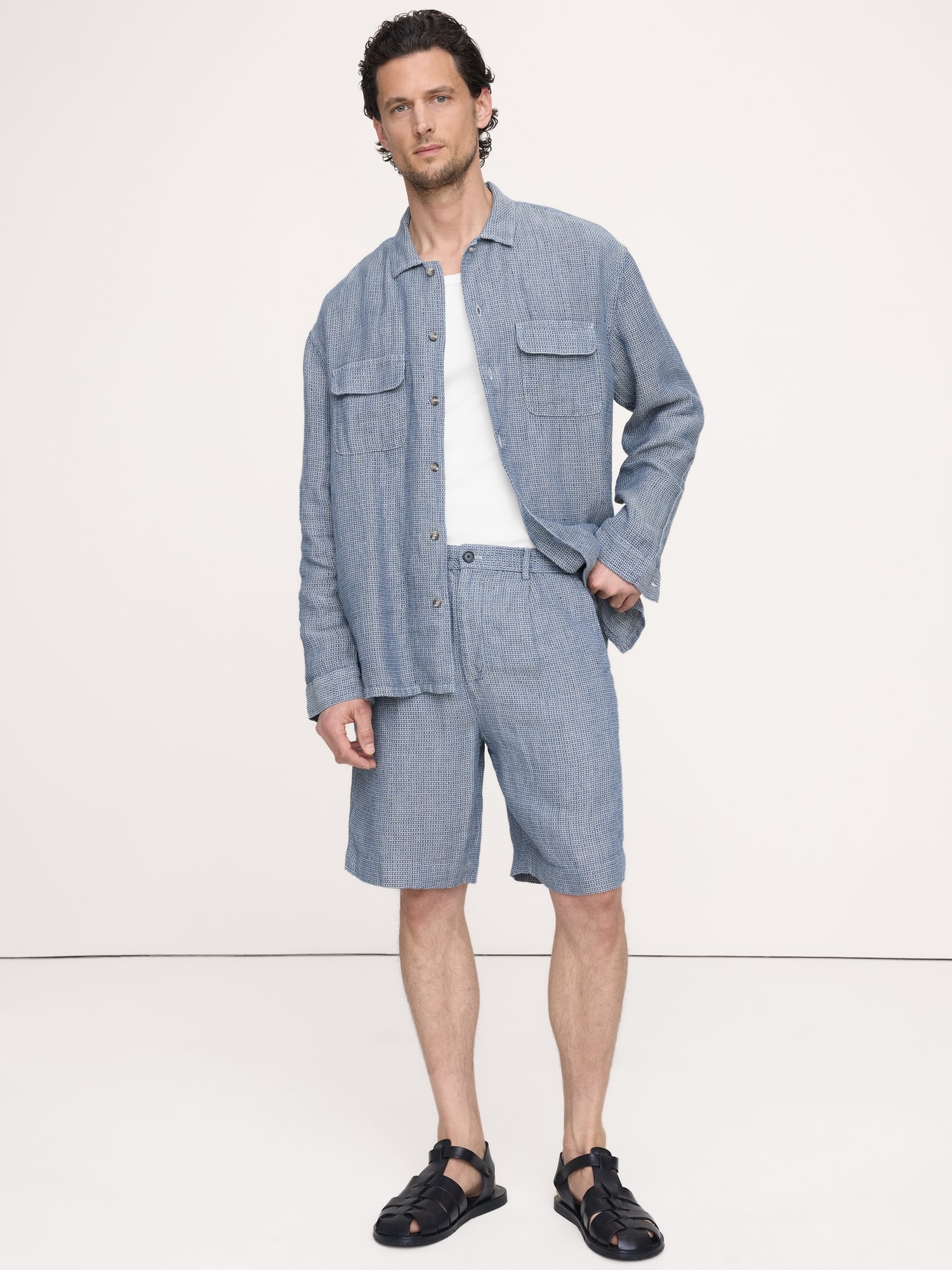 L'image numéro 1 présente Short en lin et coton à taille extensible, 23 cm