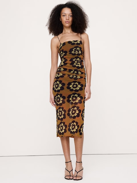 ROBE MI-LONGUE FRONCÉE À MAILLES