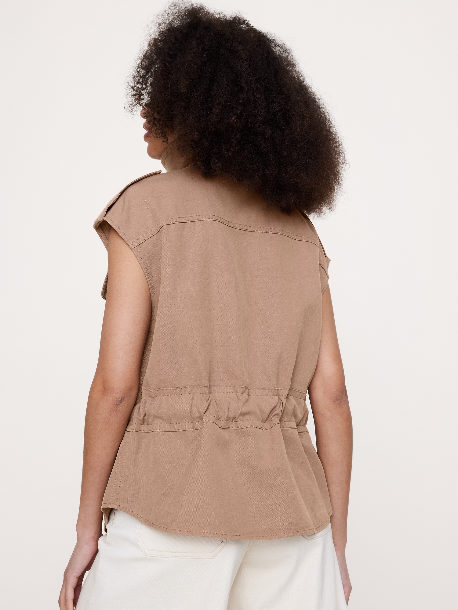 L'image numéro 3 présente Veste utilitaire en TENCEL™, coton et lin