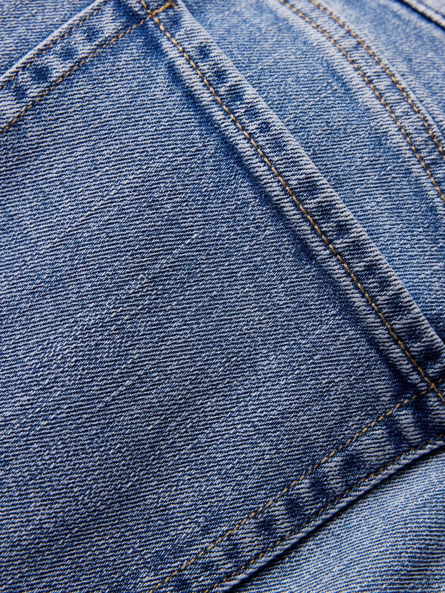 Image number 7 showing, Mid-Rise 90s Loose Crop Jean