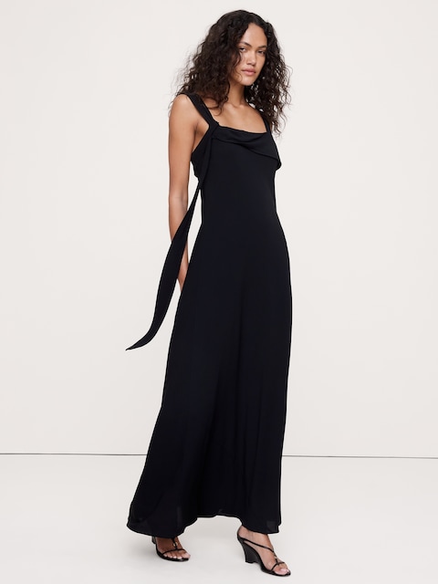 ROBE À BRETELLES EN CRÊPE GEORGETTE COUPÉE EN BIAIS