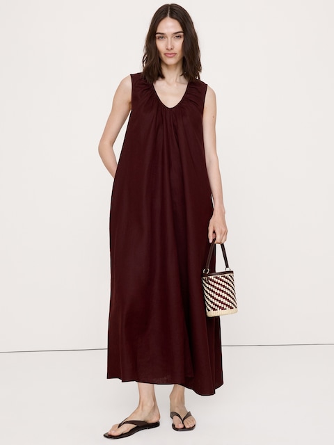 ROBE LONGUE EN LIN À ENCOLURE DÉGAGÉE