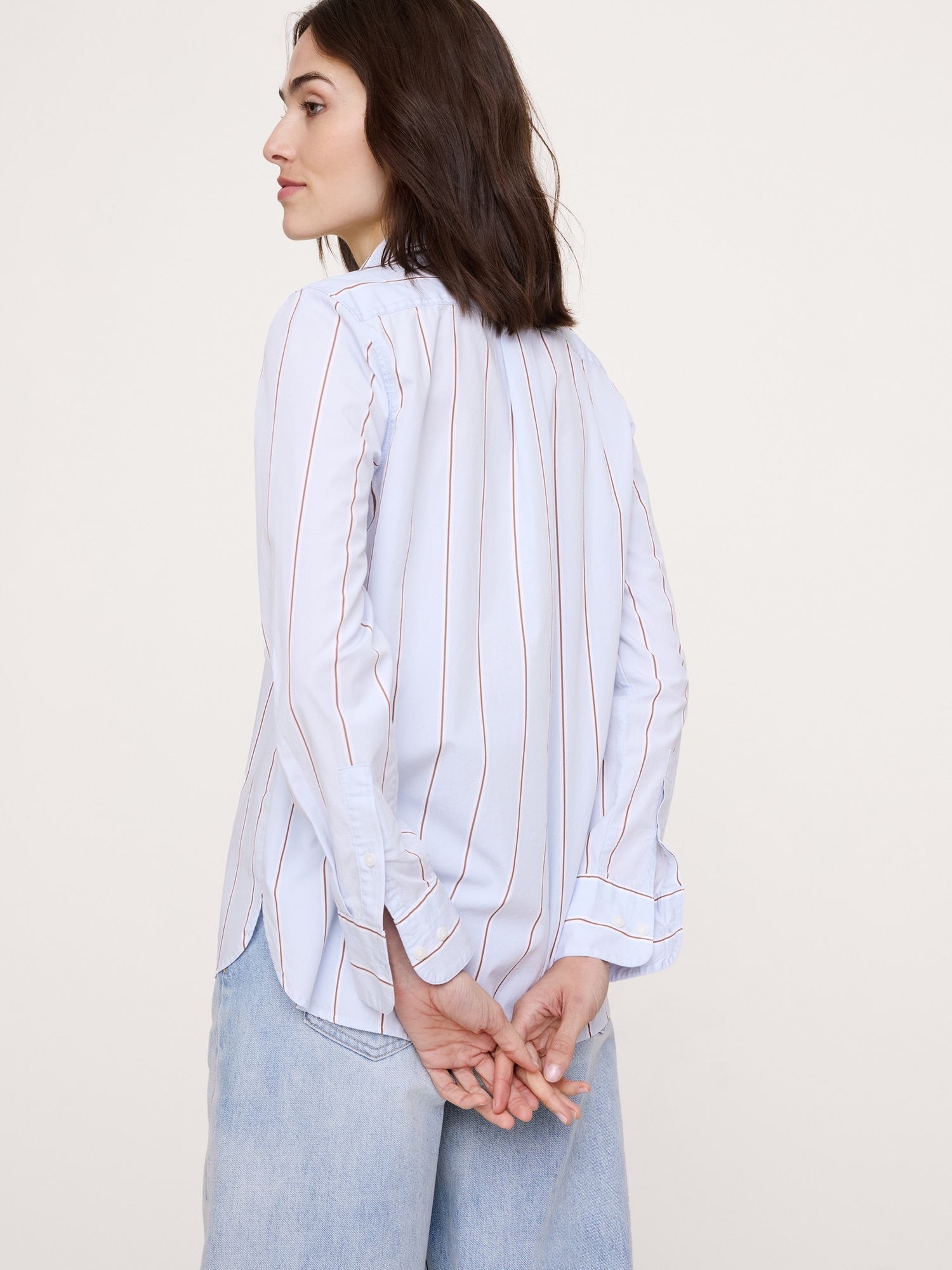 L'image numéro 2 présente La chemise de tous les jours en popeline de coton