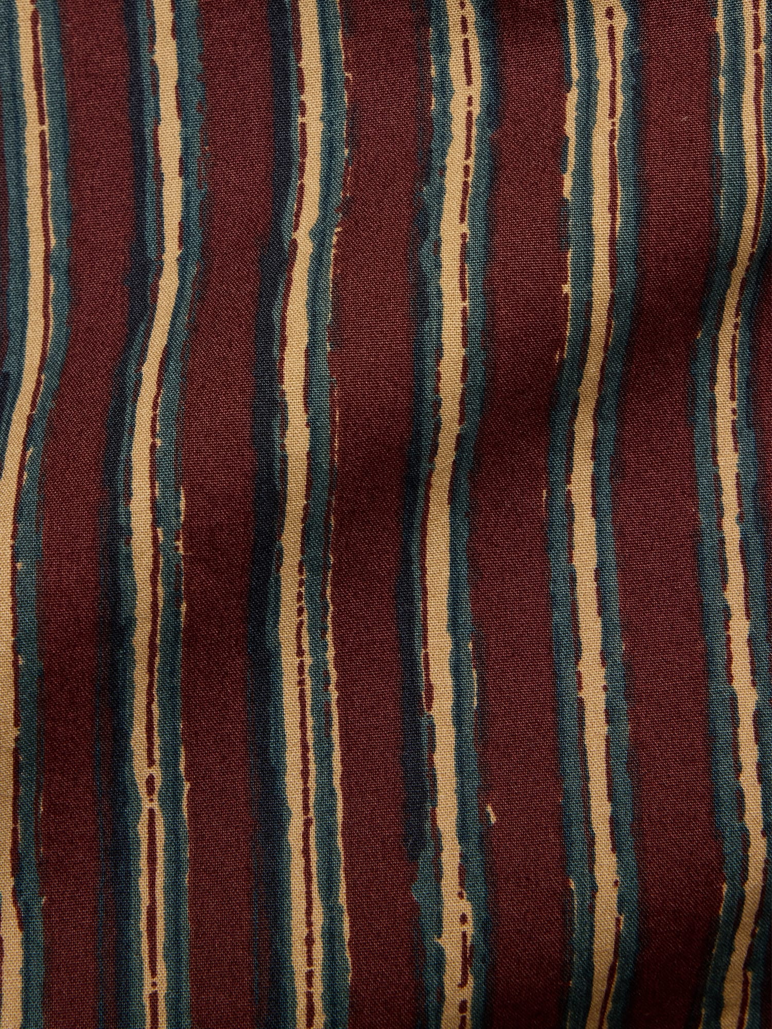 L'image numéro 3 présente Short à taille extensible en coton léger de 23 cm