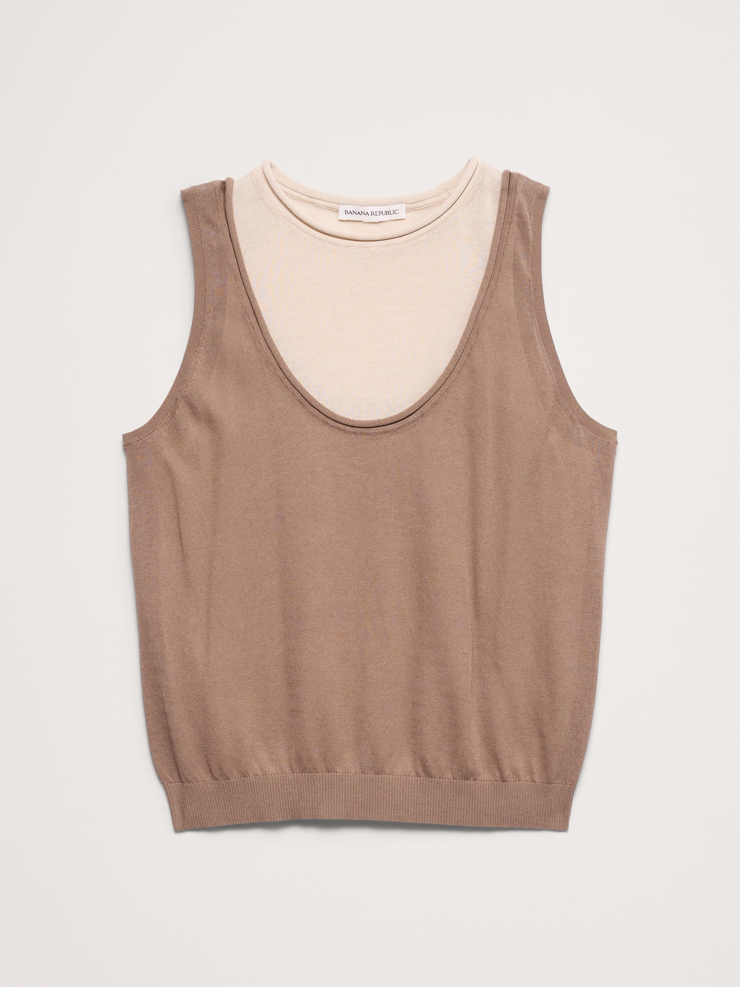 L'image numéro 4 présente Camisole effet superposé en tricot de coton diaphane ultra-fin