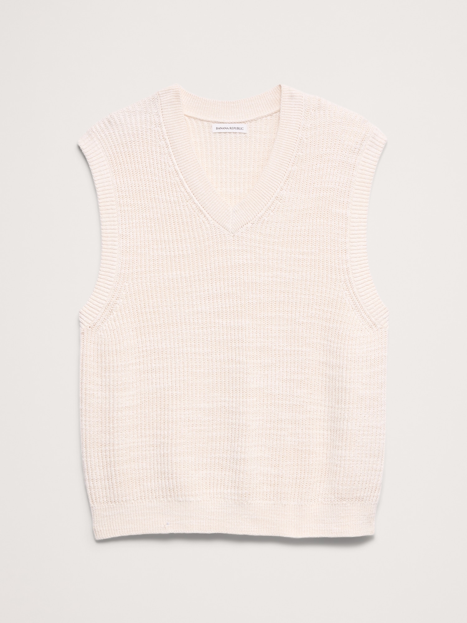L'image numéro 5 présente Gilet à encolure en V en tricot de coton et lin flammé