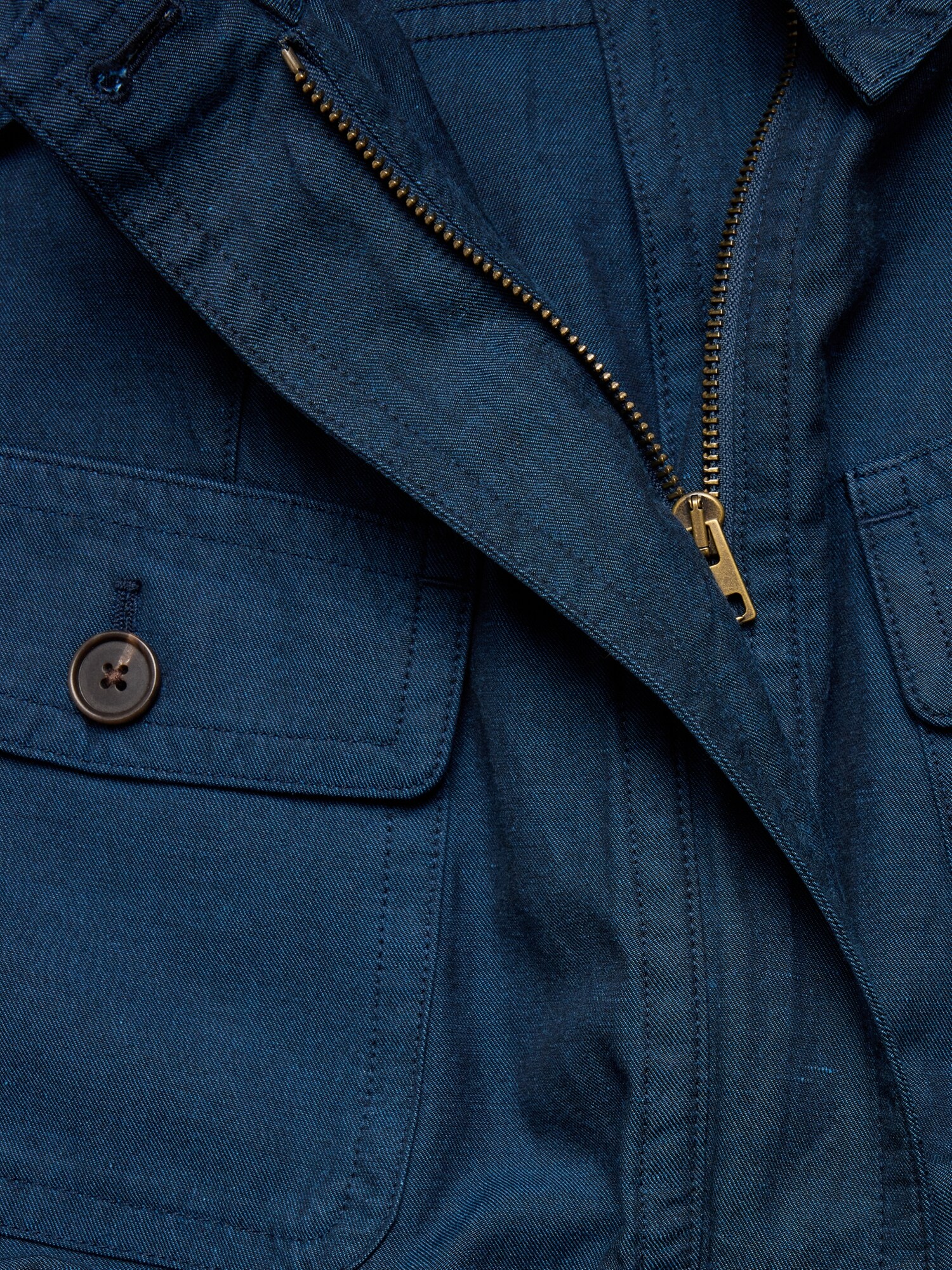 L'image numéro 6 présente Veste utilitaire en TENCEL™, coton et lin