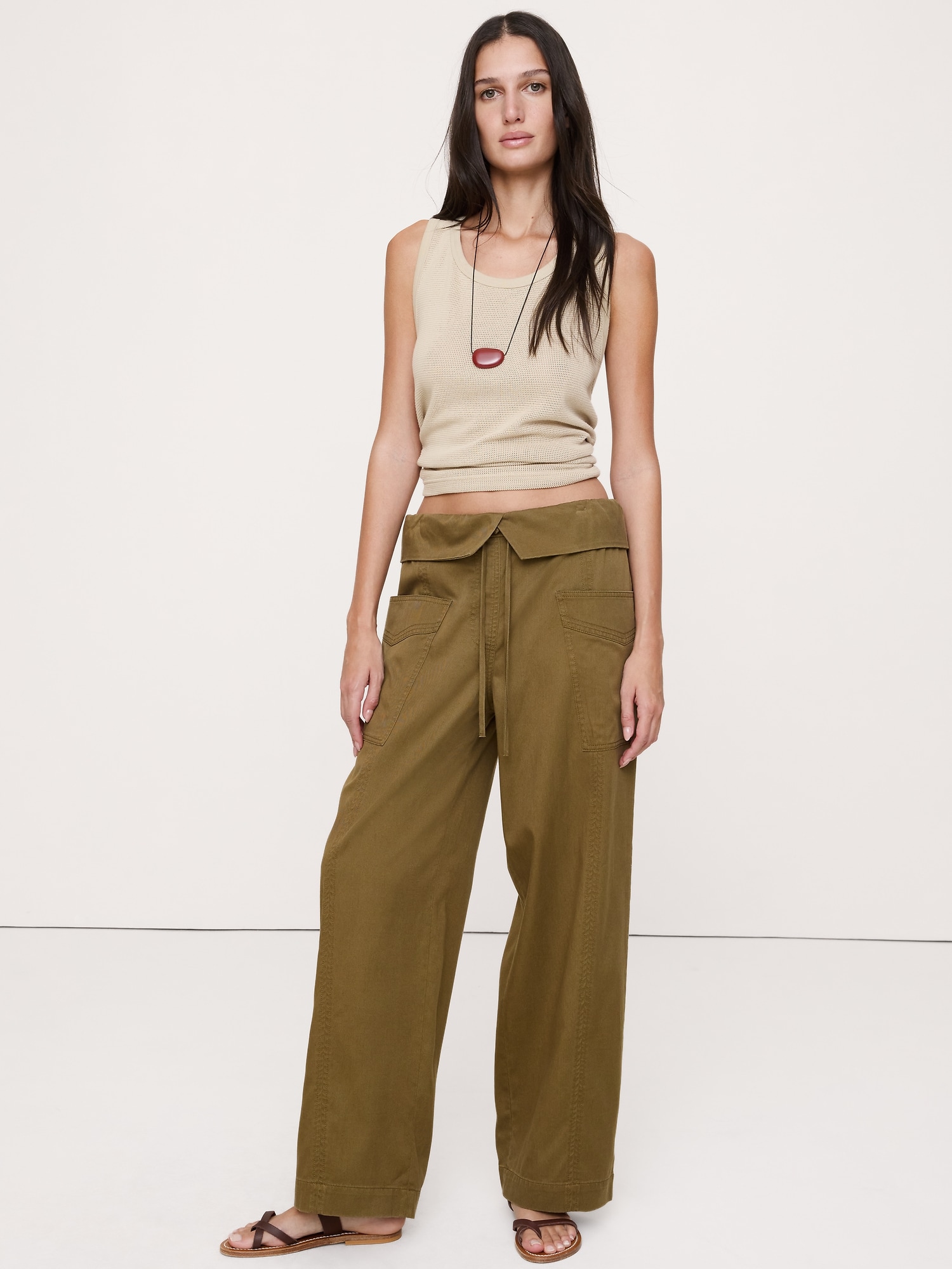 L'image numéro 1 présente Pantalon de pêcheur droit à taille haute