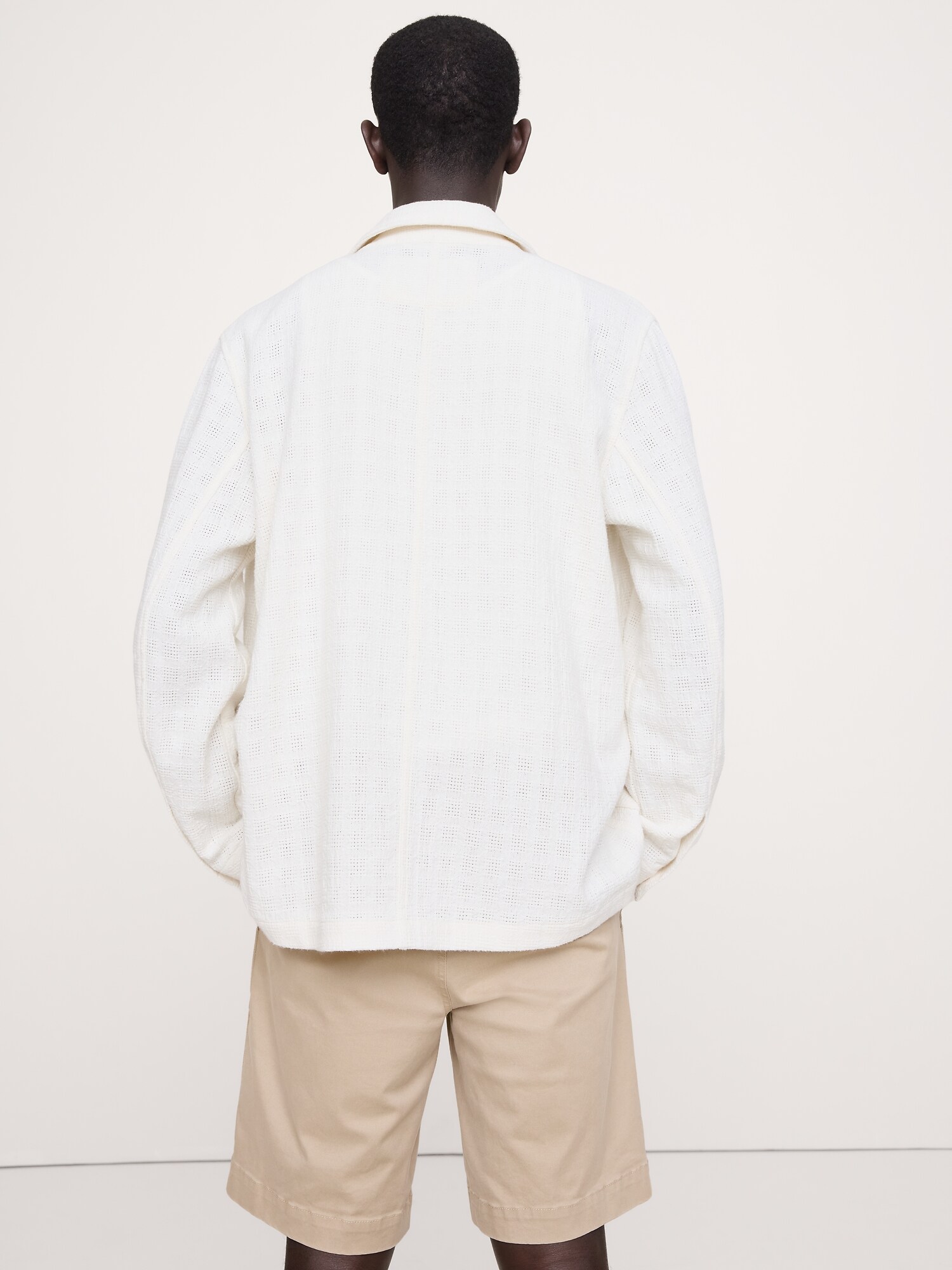 L'image numéro 3 présente Veste-chemise en tissu à effet natté