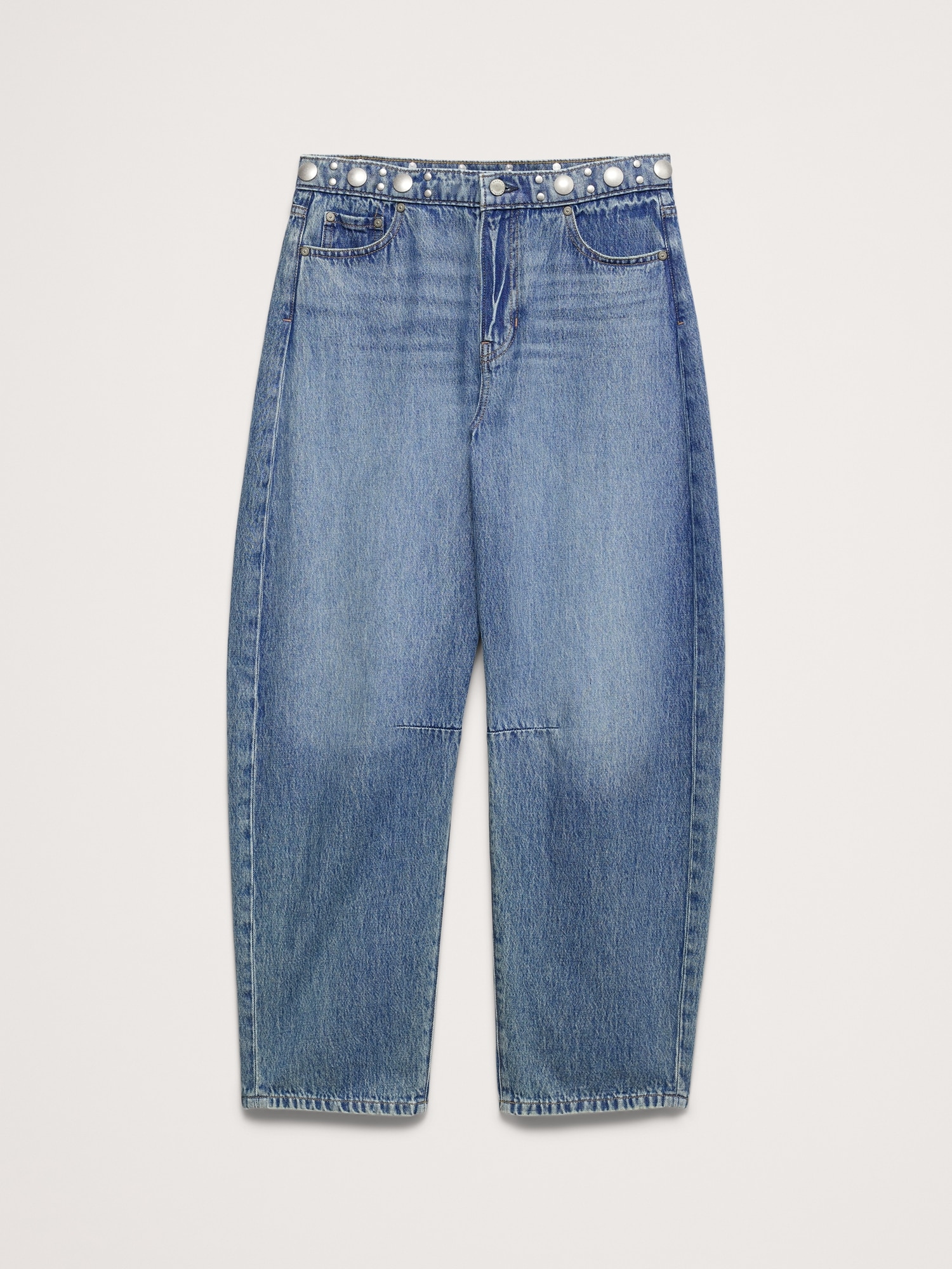 L'image numéro 6 présente Jean coupe baril clouté taille mi-basse longueur cheville