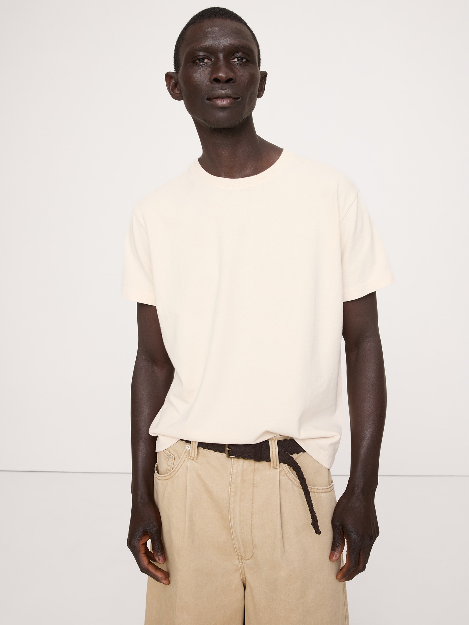 L'image numéro 1 présente T-shirt ras du cou en coton suédé