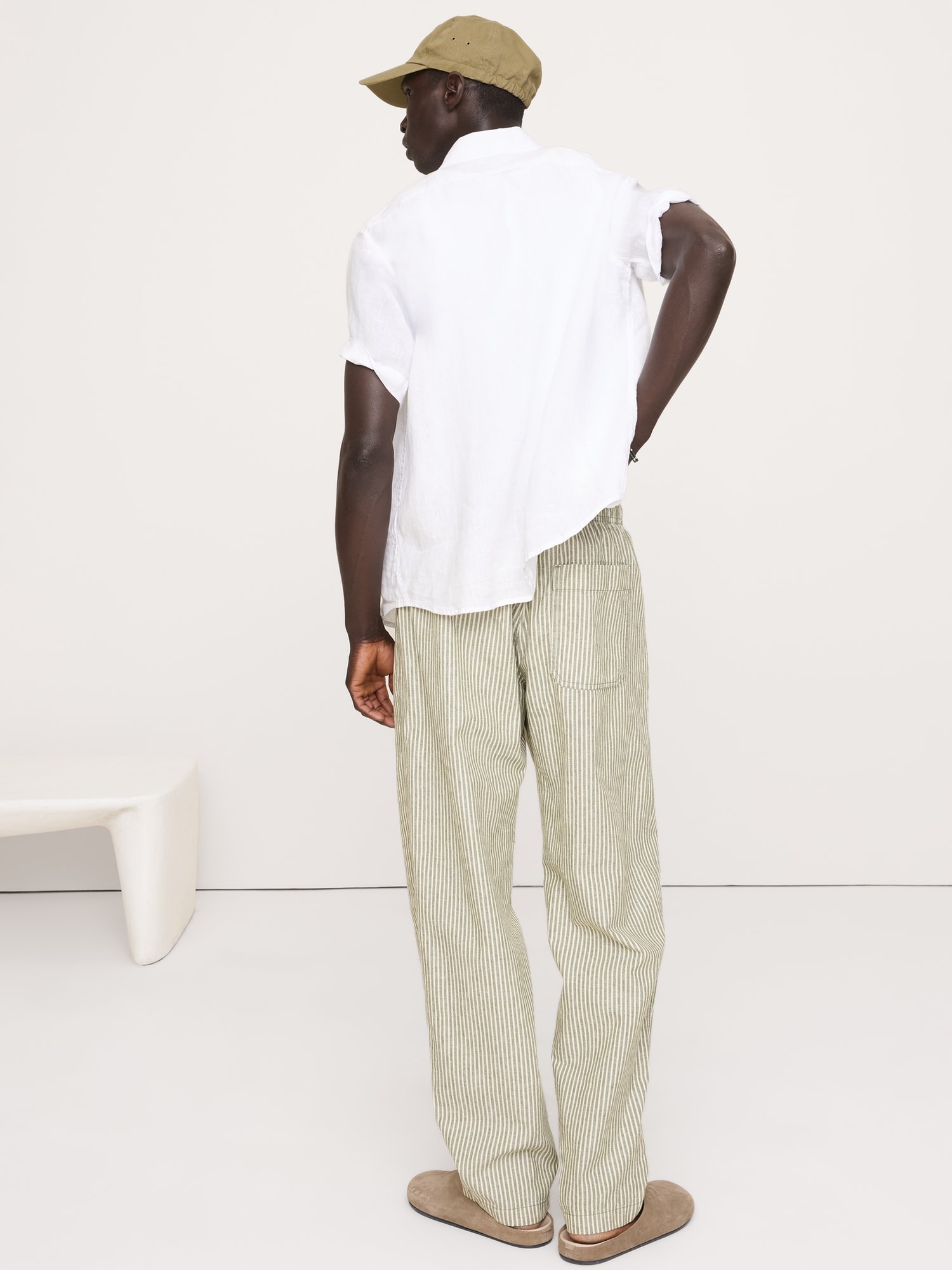 Image number 2 showing, Relaxed Linen-Cotton Pleated Pull-On Pant