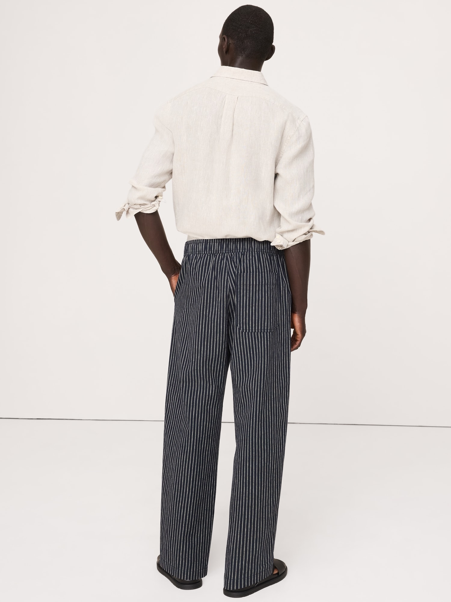 Image number 4 showing, Relaxed Linen-Cotton Pleated Pull-On Pant