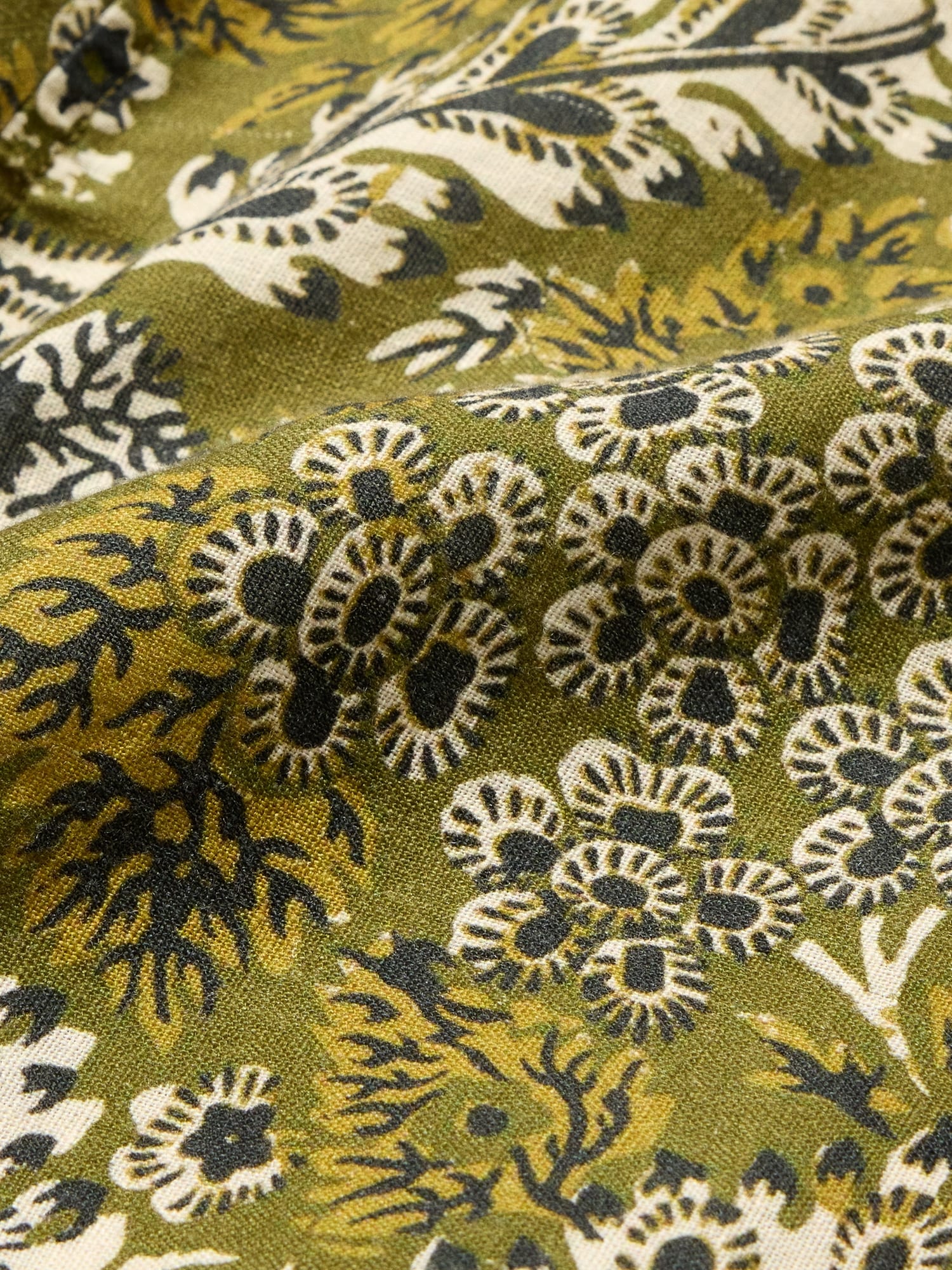 Image number 2 showing, Standard-Fit Linen Resort Shirt