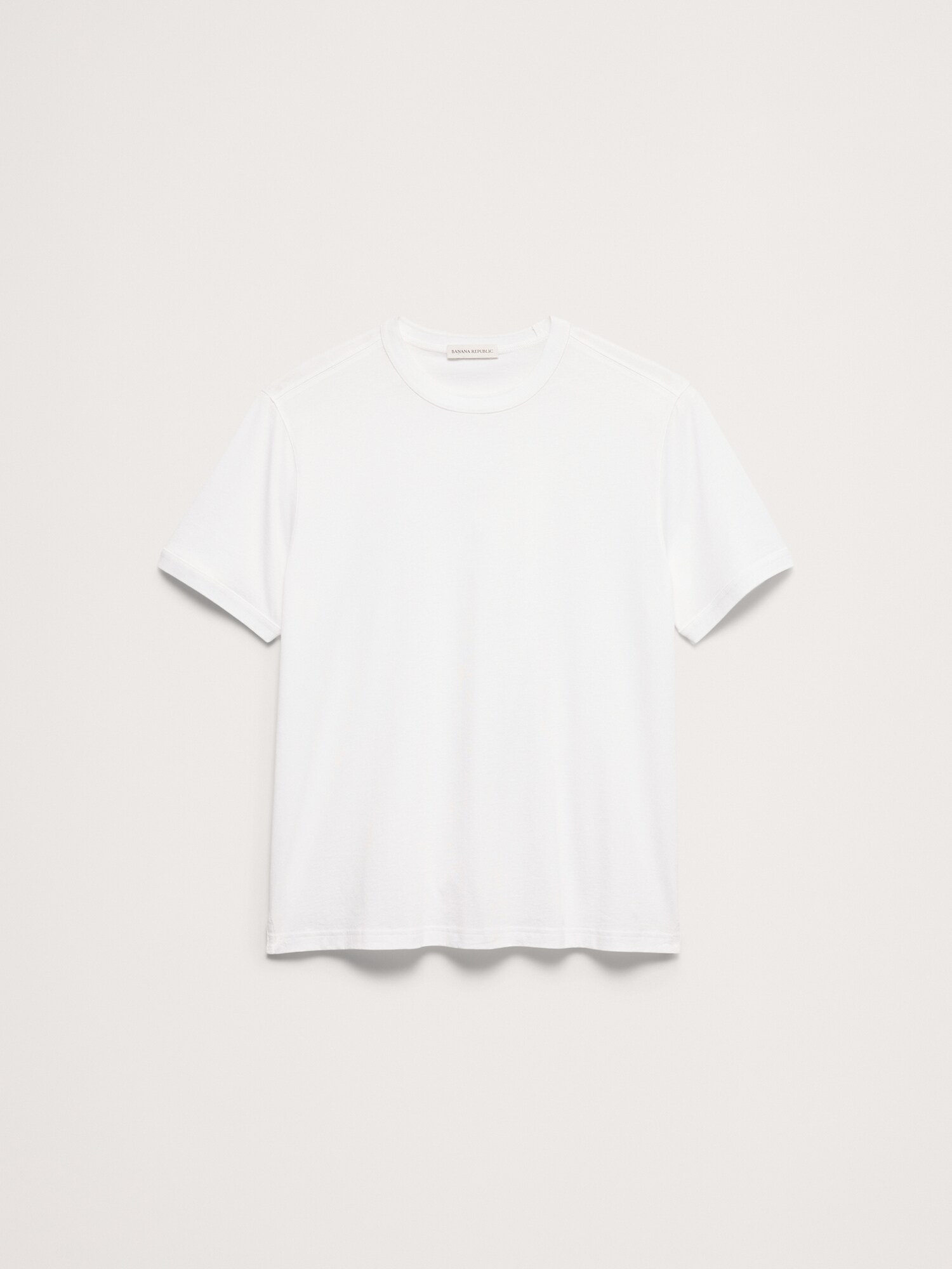L'image numéro 4 présente T-shirt ras du cou en coton soyeux