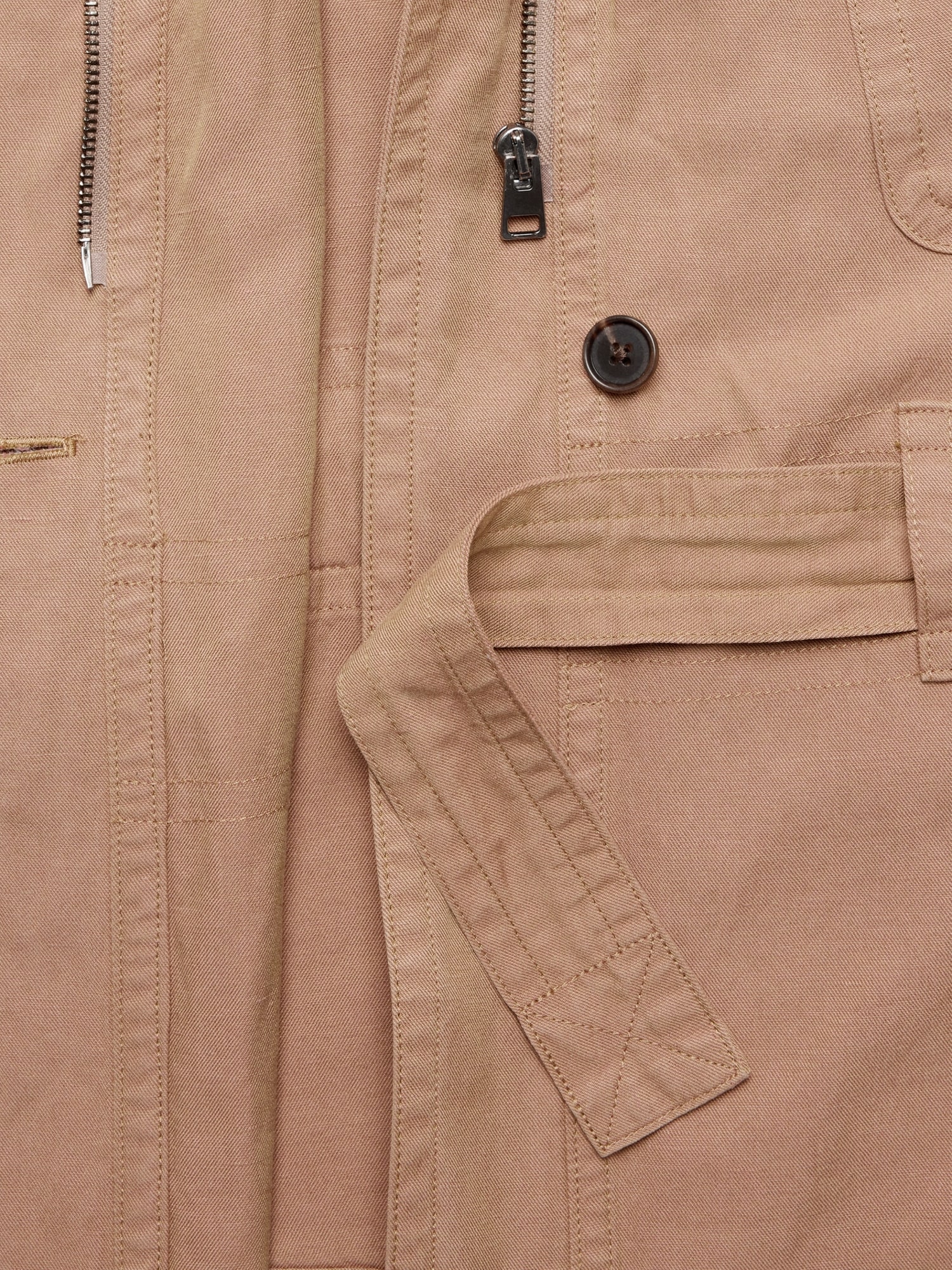 L'image numéro 7 présente Veste utilitaire en TENCEL™, coton et lin