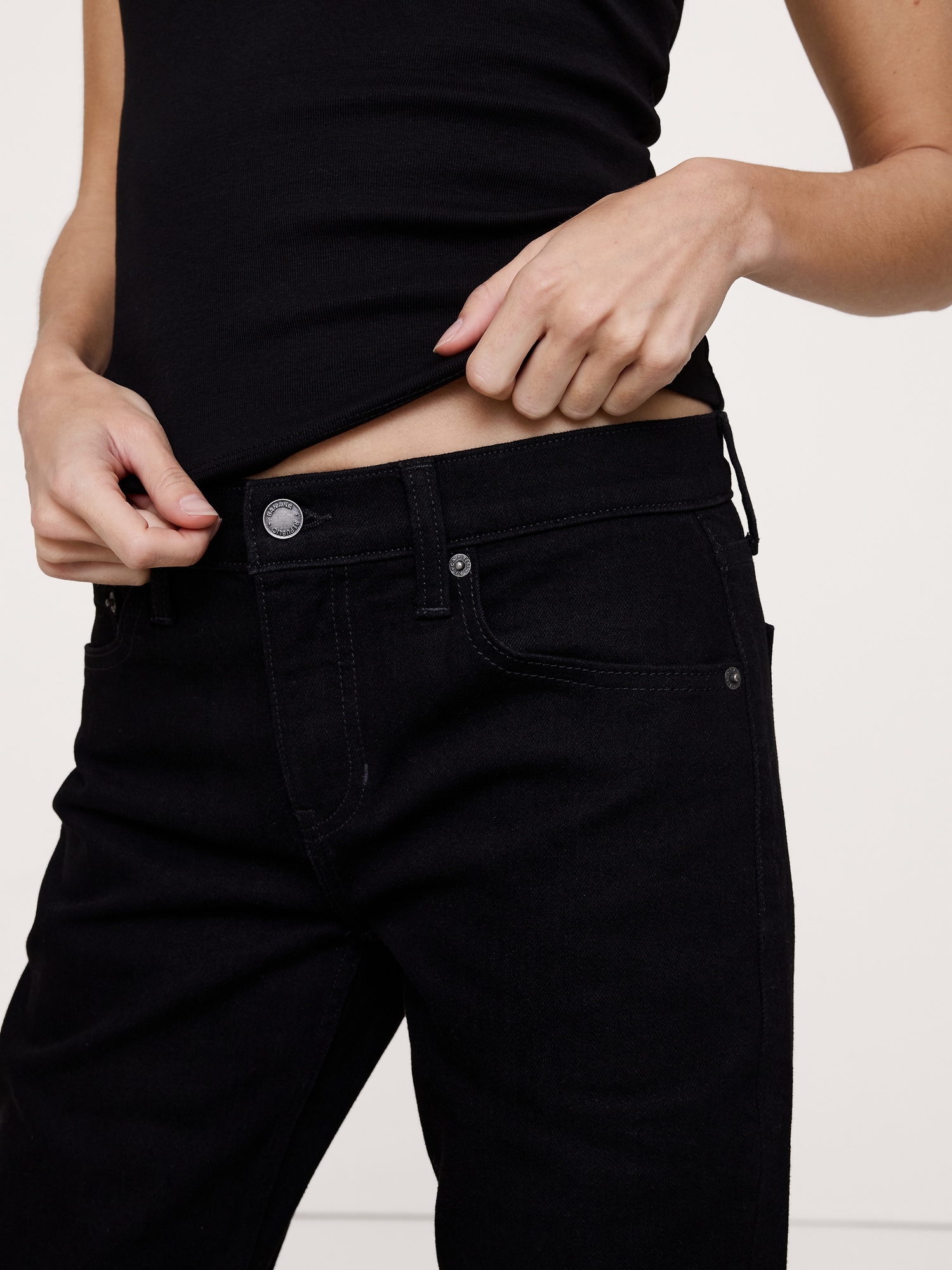 L'image numéro 7 présente Jean évasé à taille basse