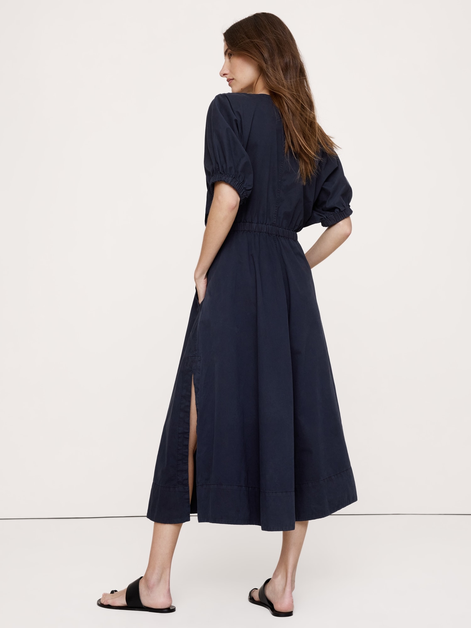 L'image numéro 5 présente Robe mi-longue à manches bouffantes en sergé de coton