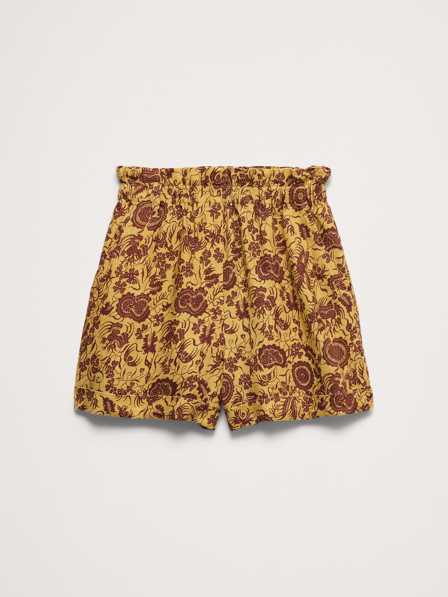 L'image numéro 4 présente Short en lin à taille froncée extensible de 9 cm