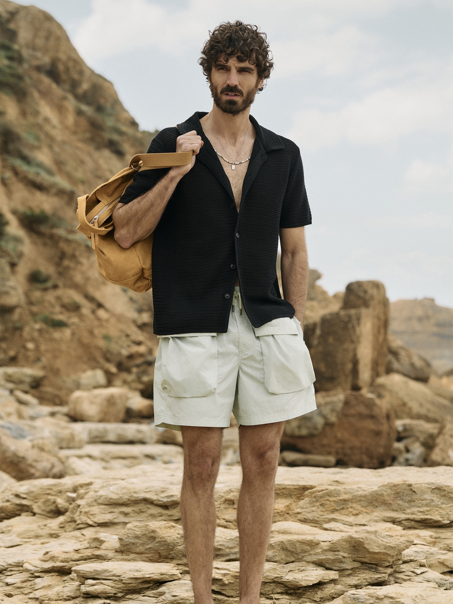 L'image numéro 5 présente Cardigan polo en coton à mailles