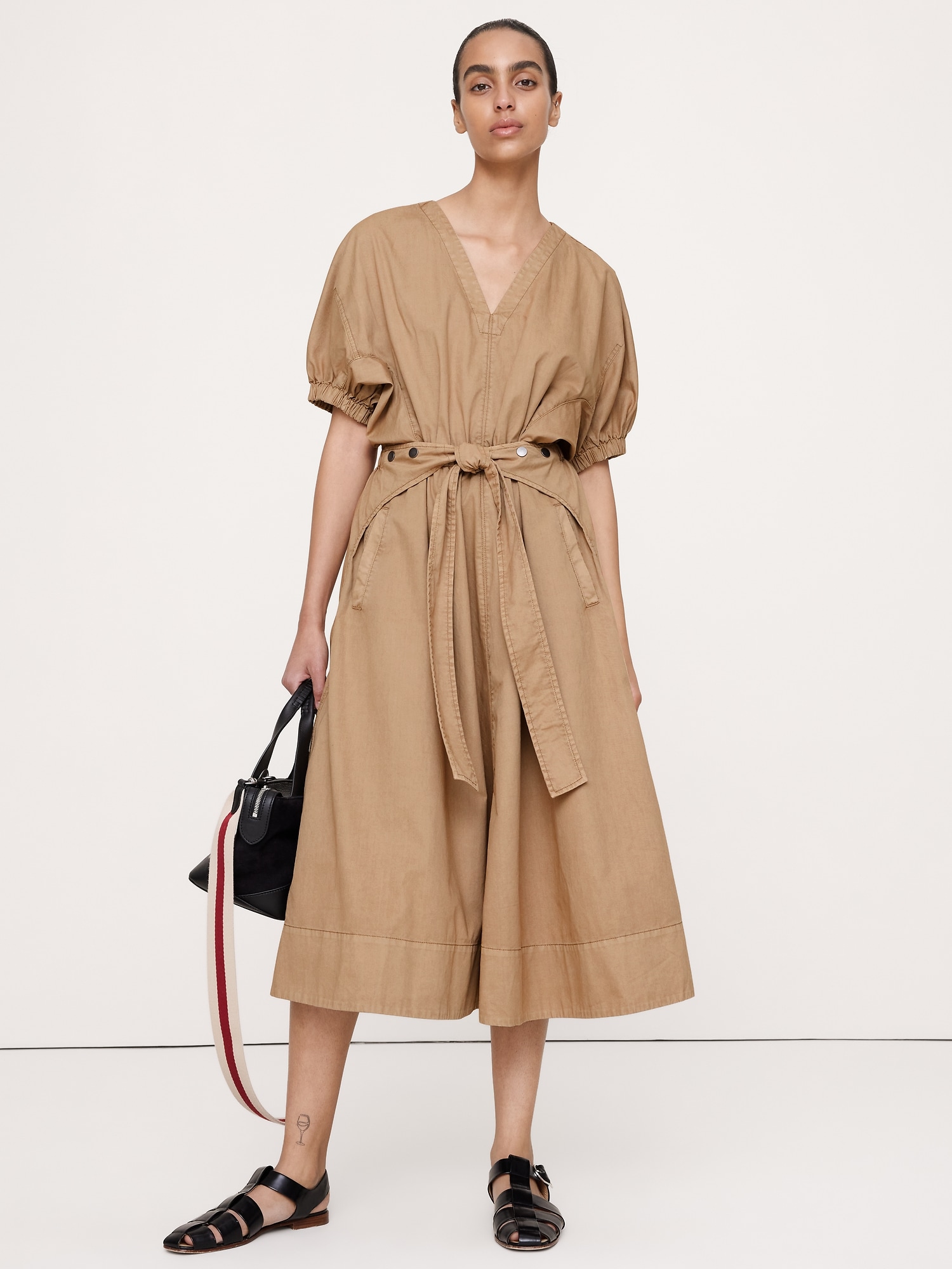 L'image numéro 1 présente Robe mi-longue à manches bouffantes en sergé de coton