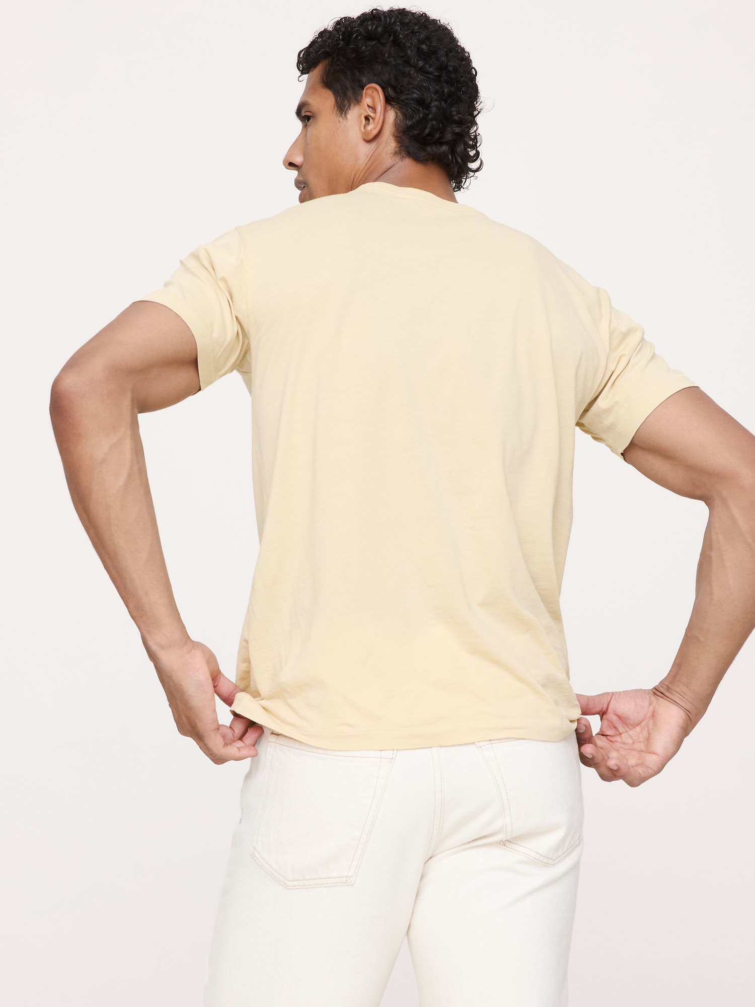 L'image numéro 2 présente T-shirt ras du cou en coton léger