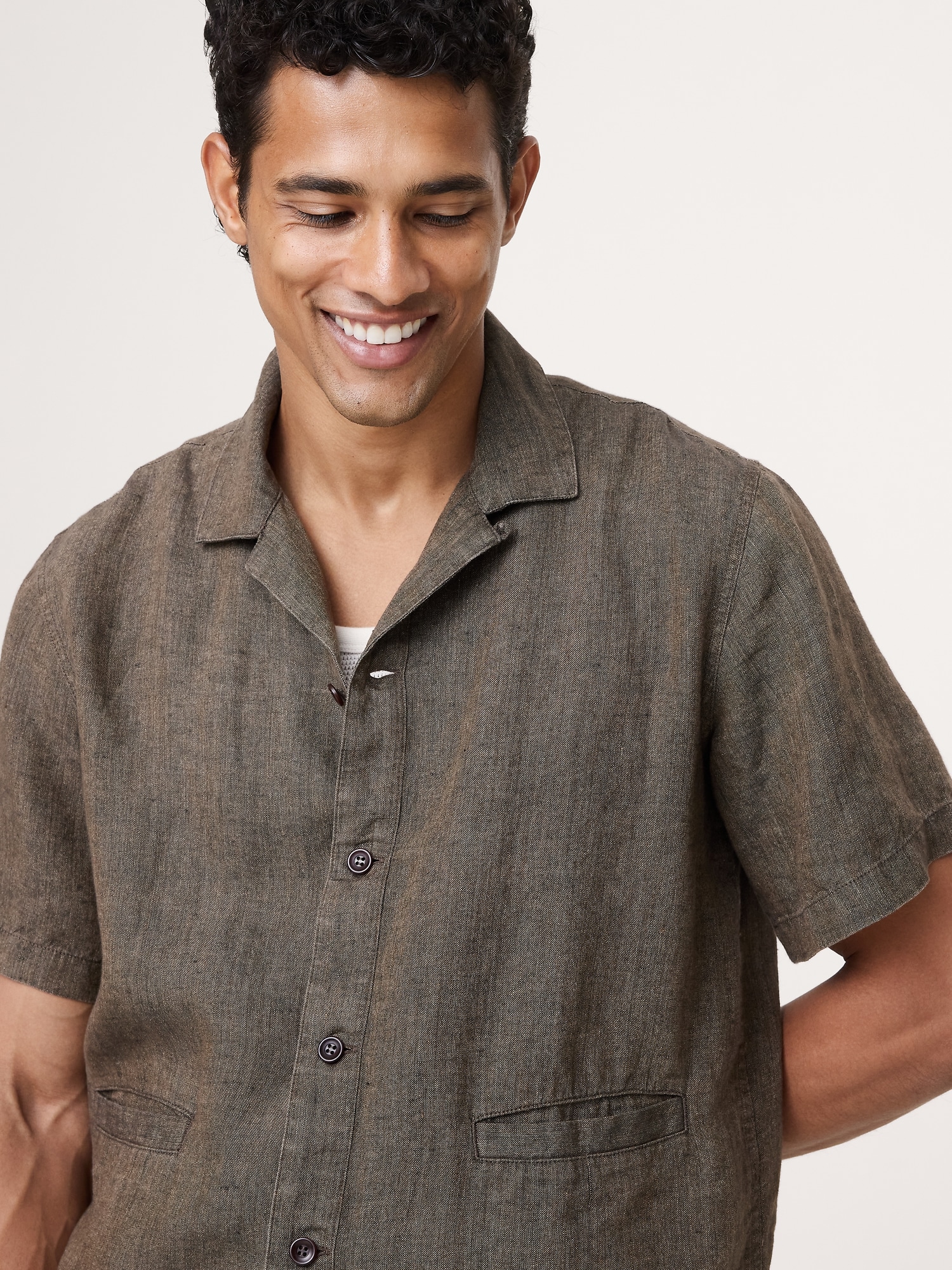 Image number 3 showing, Standard-Fit Linen Resort Shirt