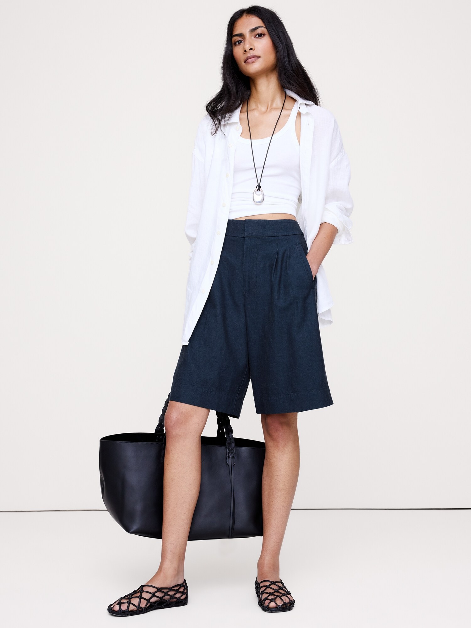 L'image numéro 6 présente Bermuda en TENCEL™, coton et lin