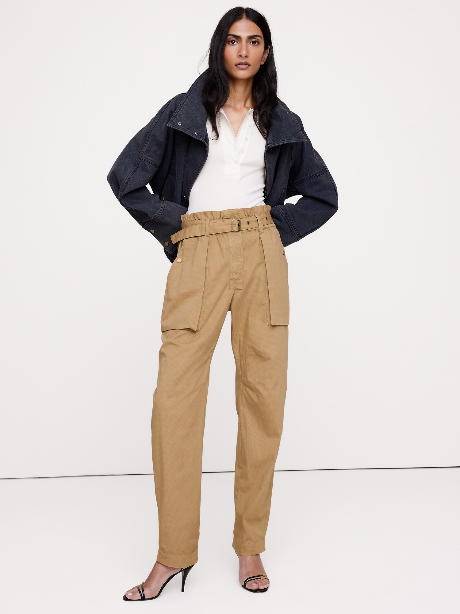L'image numéro 1 présente Pantalon à taille froncée en coton indéchirable