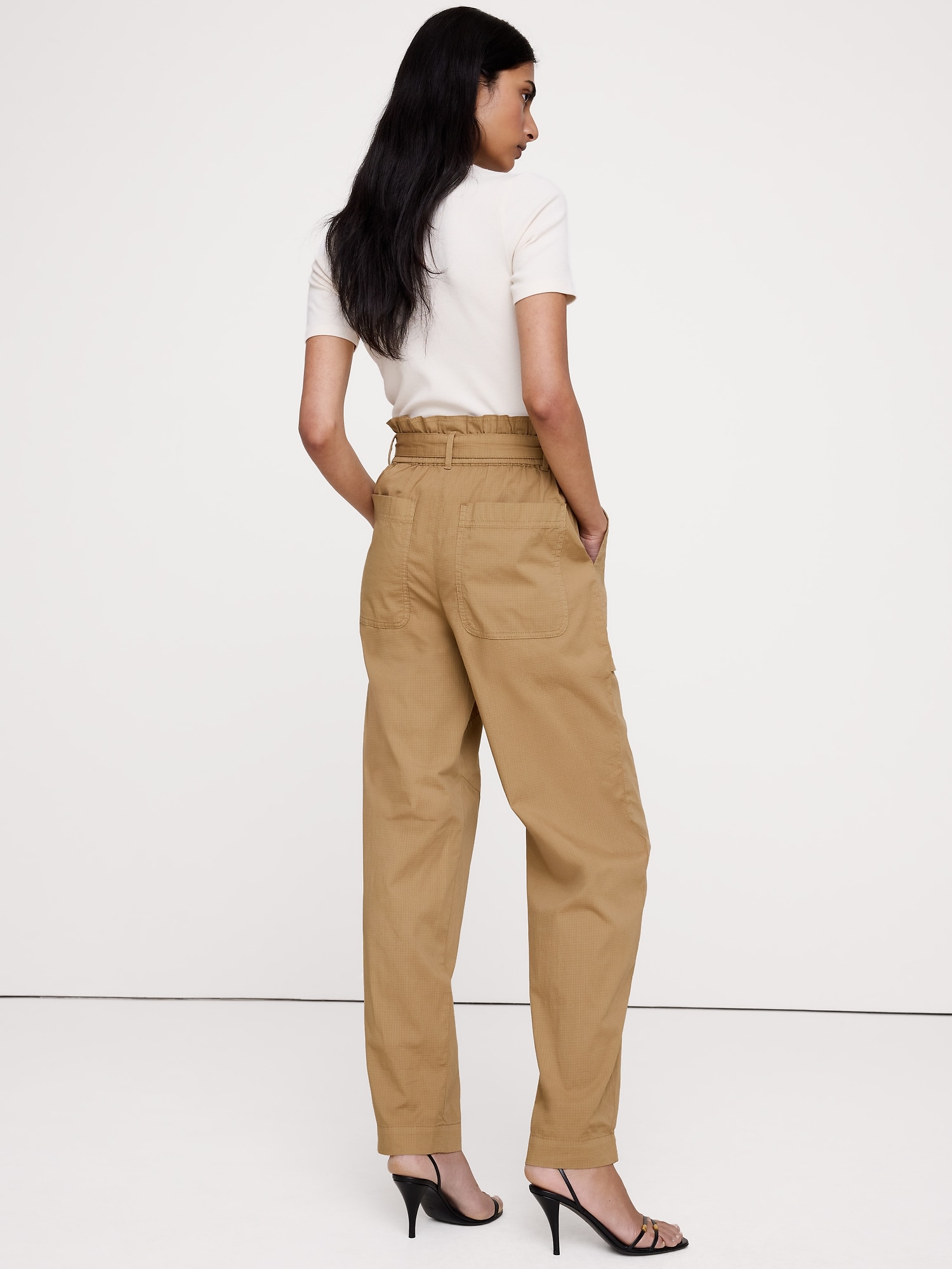 L'image numéro 5 présente Pantalon à taille froncée en coton indéchirable