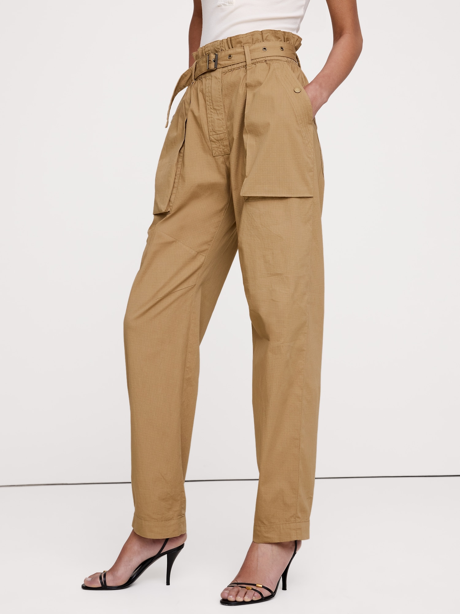 L'image numéro 6 présente Pantalon à taille froncée en coton indéchirable