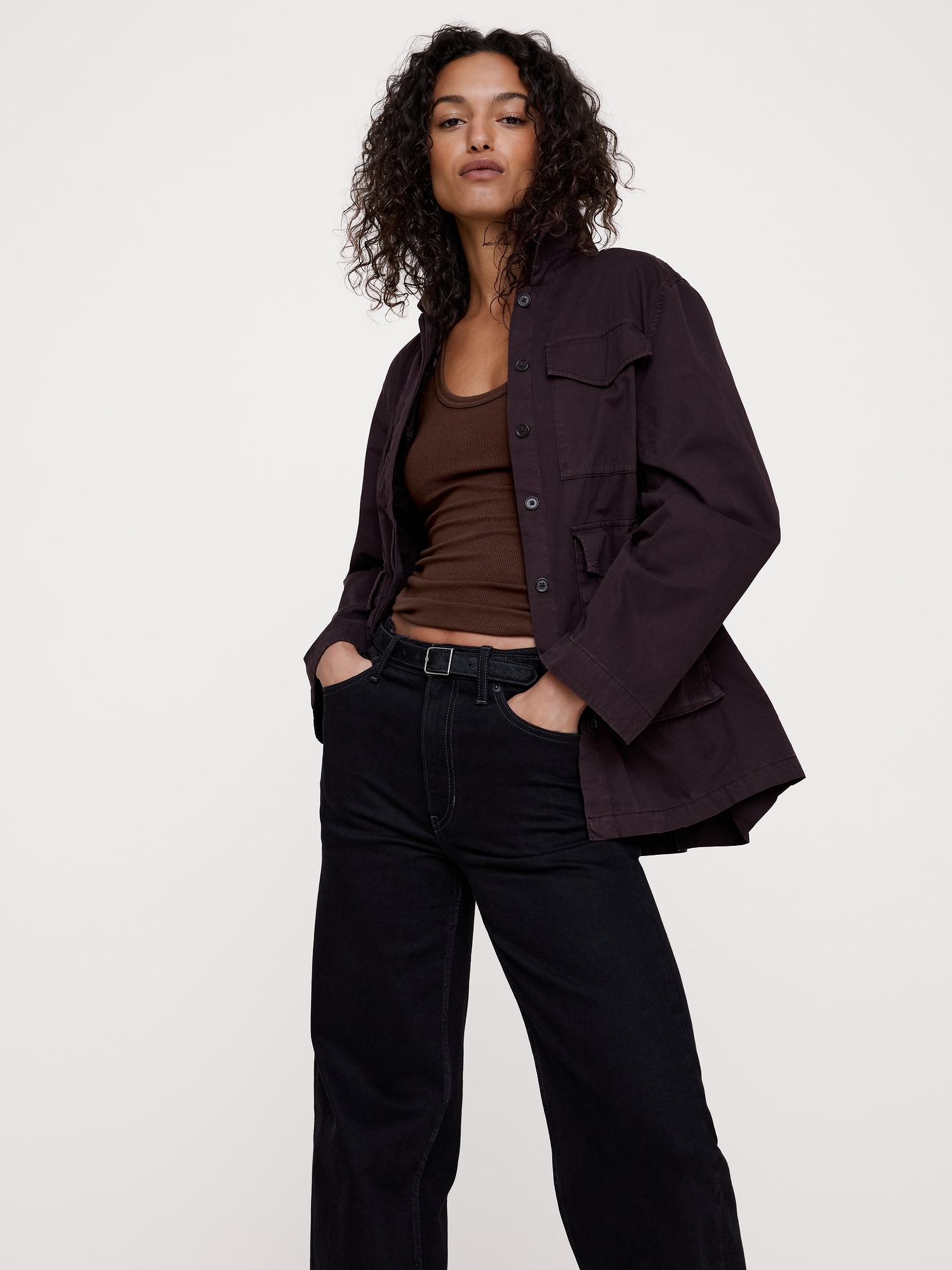 L'image numéro 3 présente Camisole à encolure dégagée en tricot côtelé