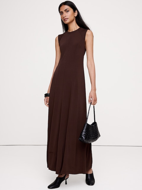 ROBE LONGUE À PANNEAUX EN JERSEY MAT
