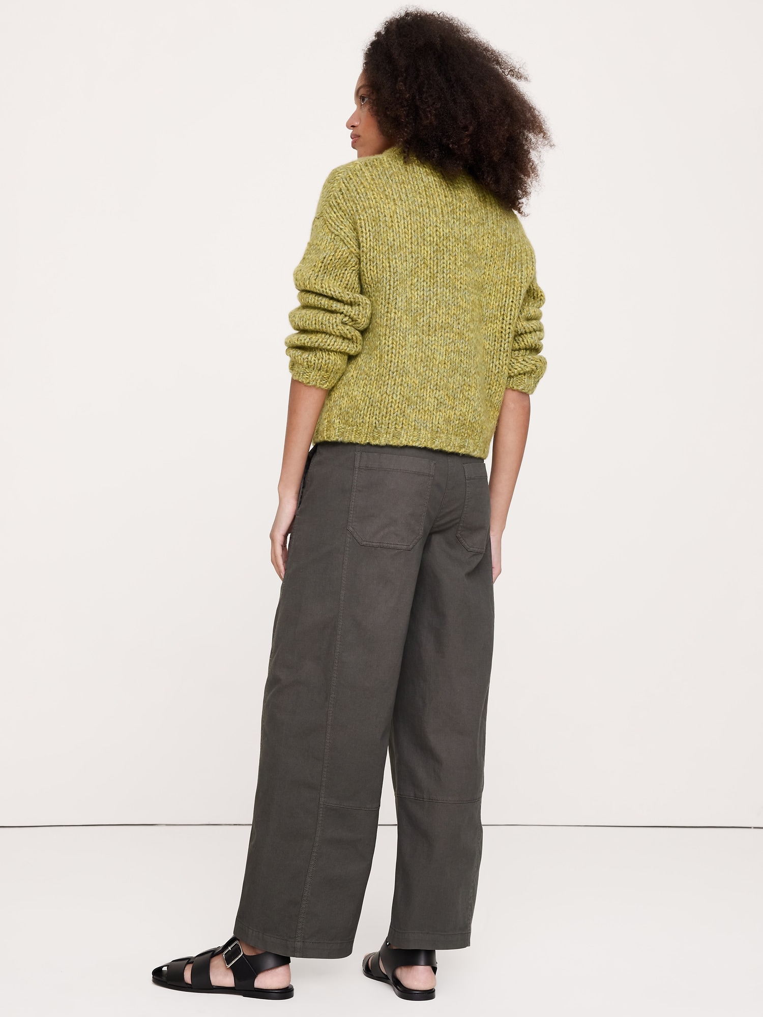 L'image numéro 2 présente Pantalon de peintre décontracté à taille mi-basse extensible