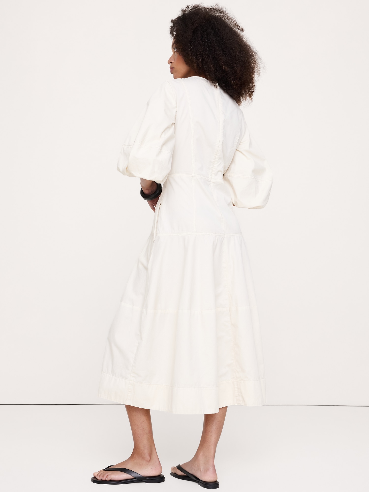 L'image numéro 3 présente Robe mi-longue coupe baril en sergé de coton