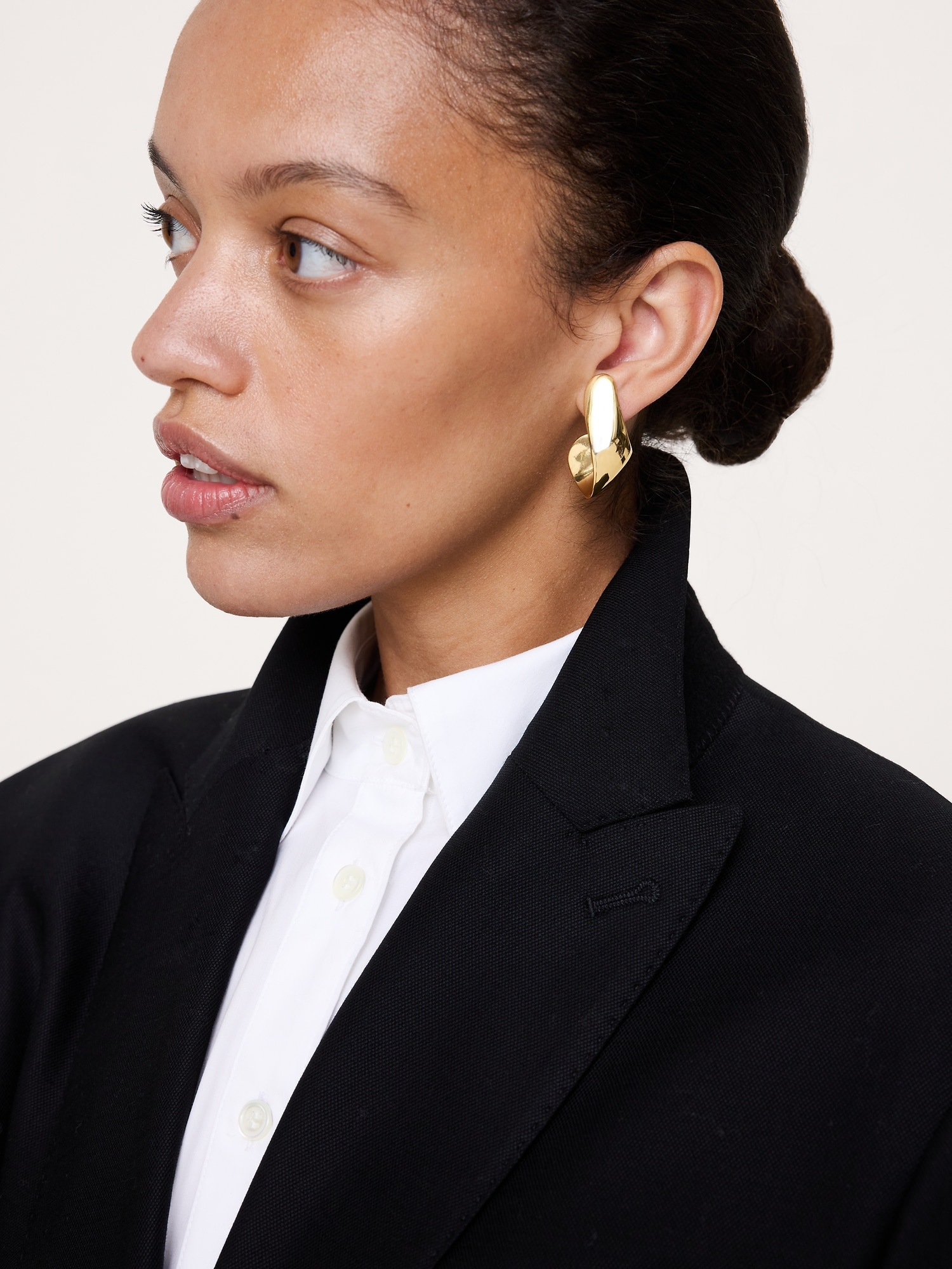 Ribbon Dangle Earring