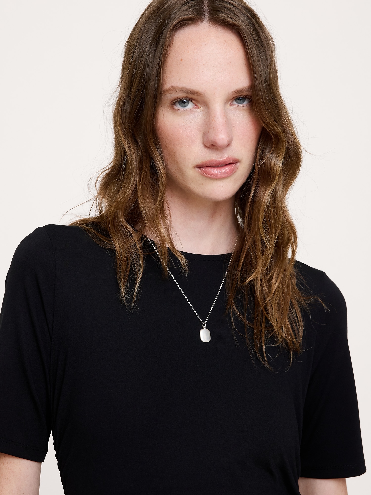 Minimalist Pendant Necklace