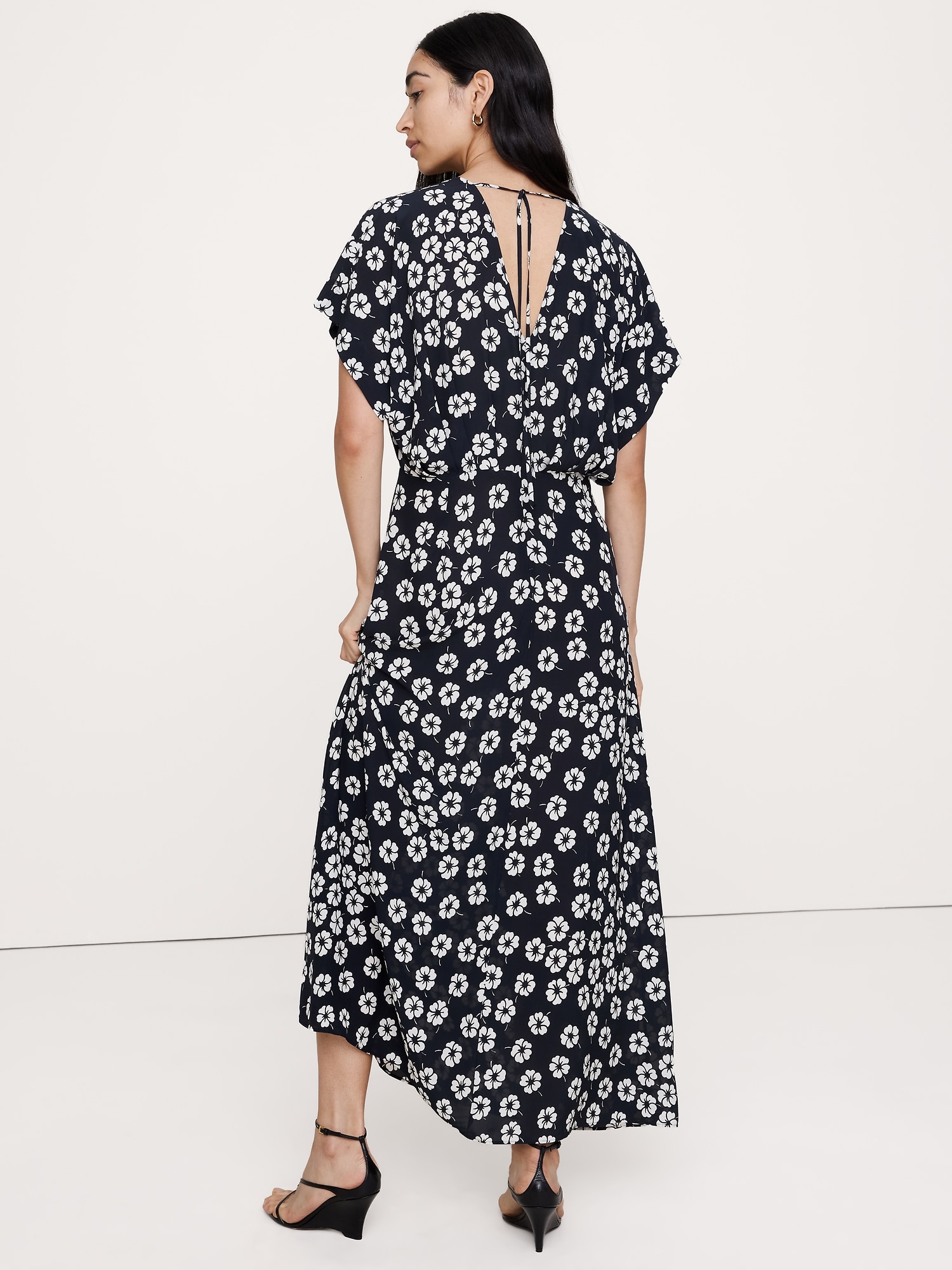 Crepe Wide-Sleeved Maxi Dress