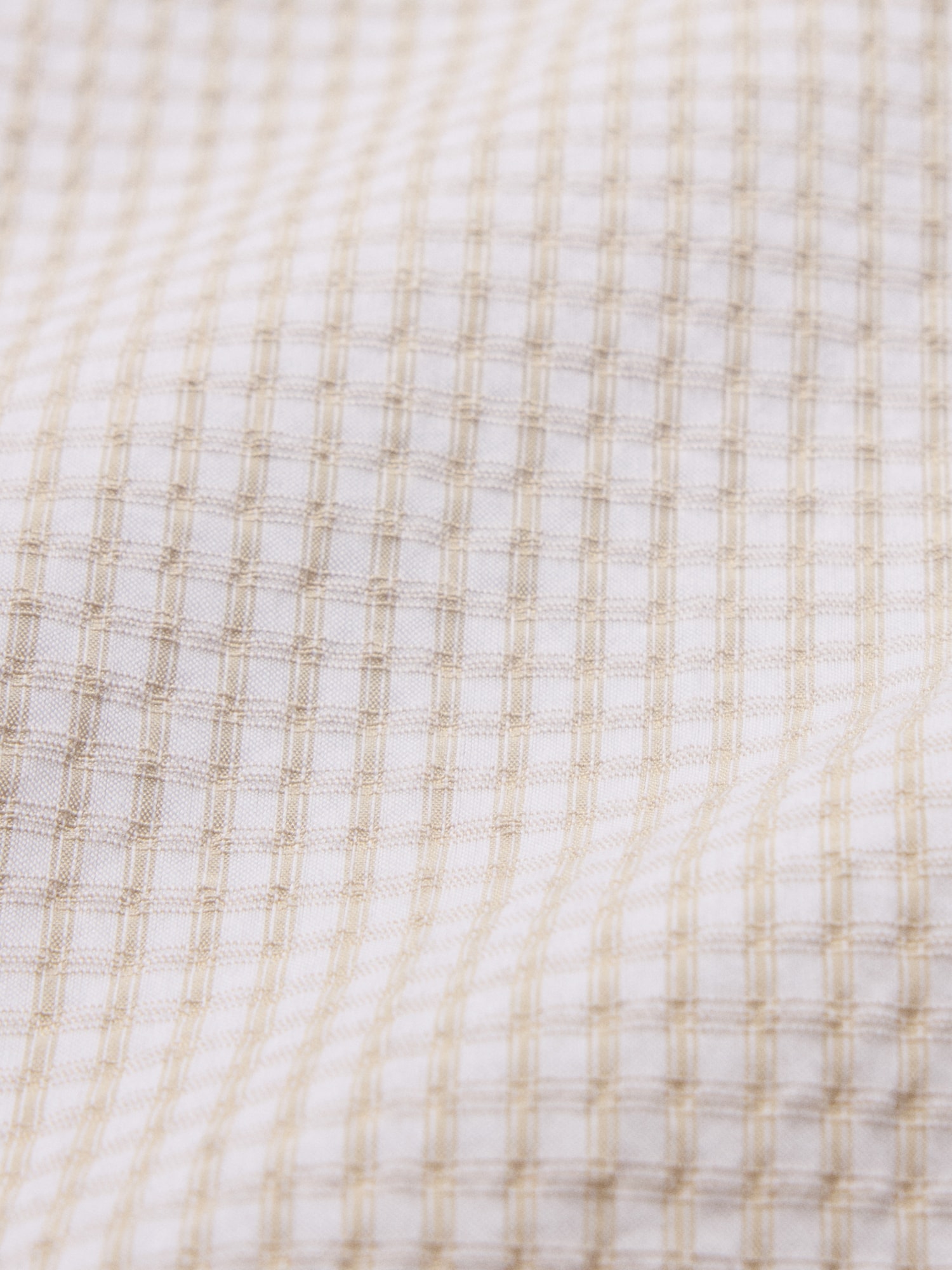 L'image numéro 2 présente Chemise décontractée en tissu gaufré à carreaux