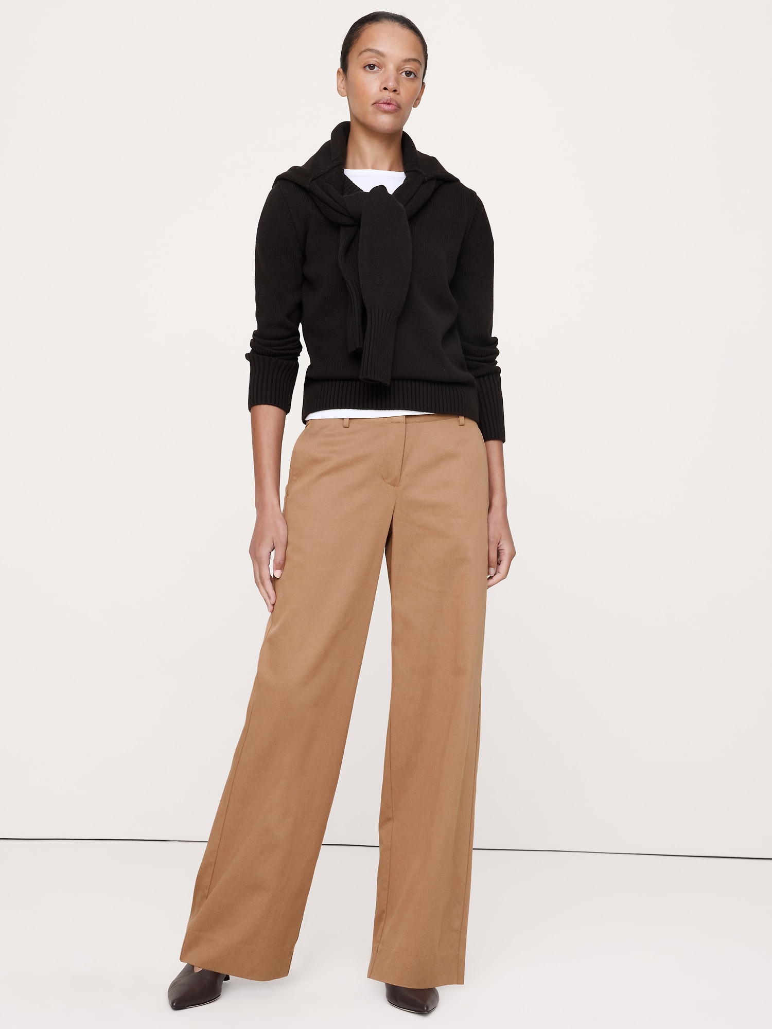 L'image numéro 1 présente Le pantalon à jambe large de tous les jours