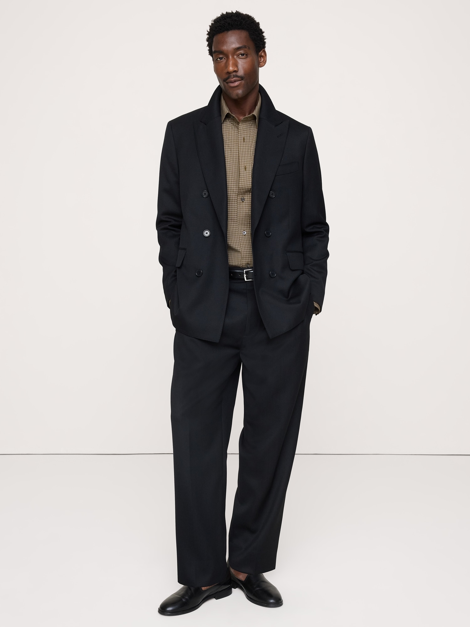 Image number 4 showing, Standard-Fit Wrinkle-Resistant Dress Shirt