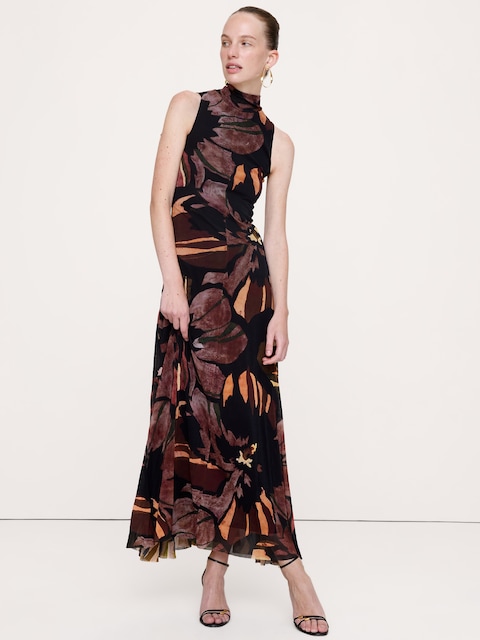 ROBE LONGUE À COL CRAVATE ET À MAILLES