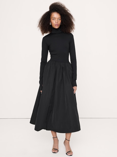 ROBE LONGUE À COL ROULÉ EN JERSEY ET TAFFETAS