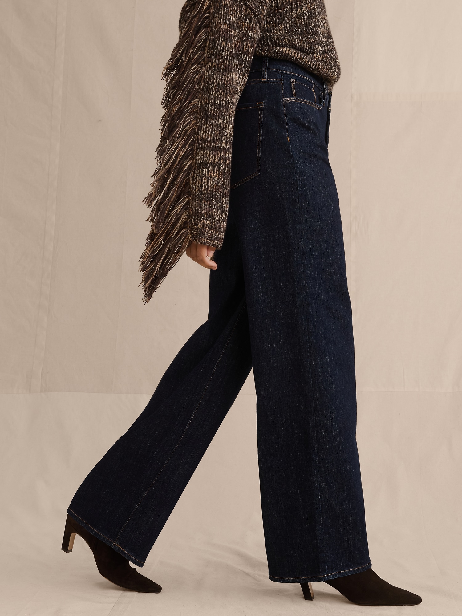 High-Rise Relaxed Wide-Leg Jean