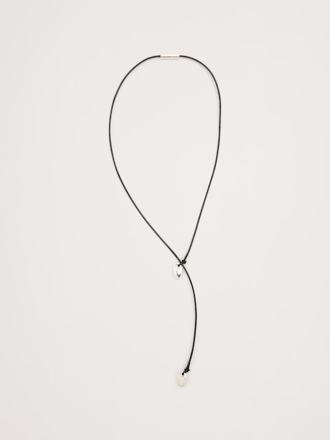 COLLIER EN CORDON DE CUIR ORNÉ D'EMBOUTS EN FORME DE GOUTTES