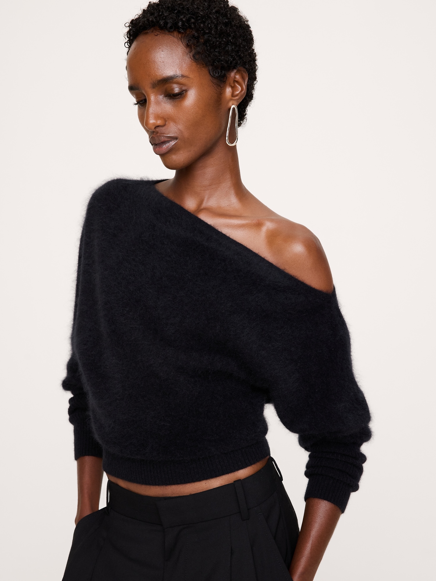 Brushed Wool-Cashmere Off-Shoulder Sweater
