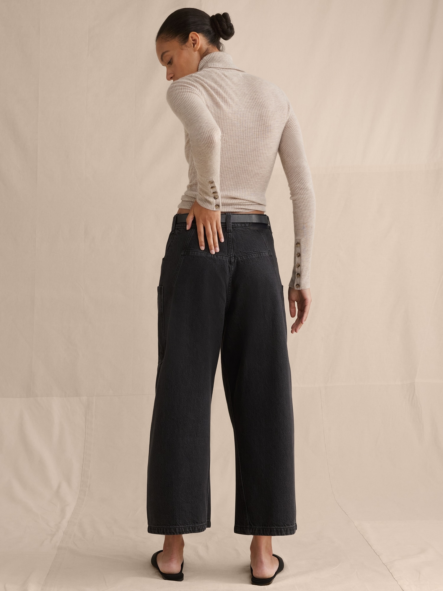 Low-Rise Loose Crop Jean
