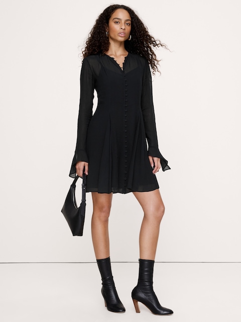 ROBE COURTE EN MOUSSELINE FROISSÉE